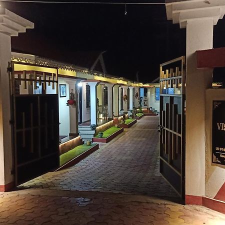 Viswamurti Resorts Chālsa エクステリア 写真